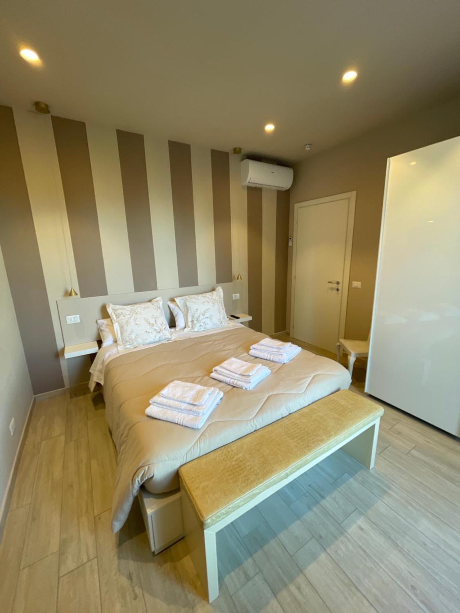 Caprice 2.0 Apartment Peschiera del Garda Exterior foto